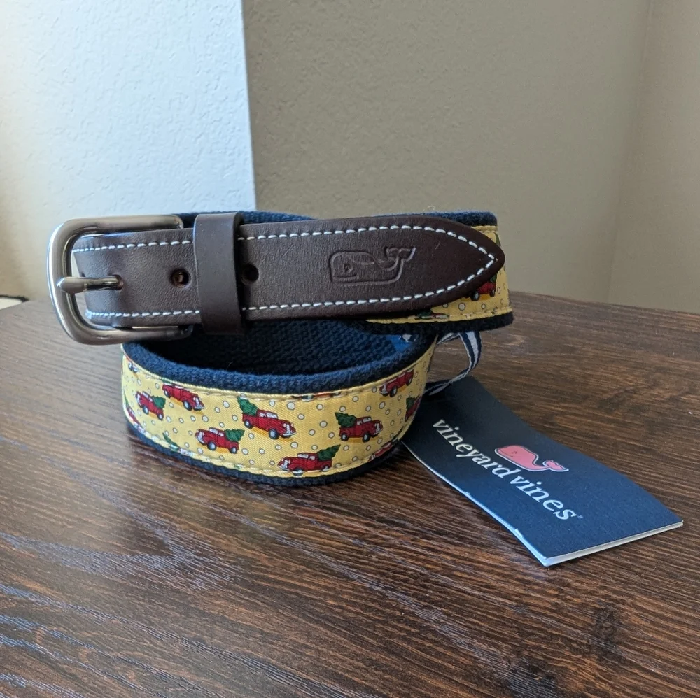 Vineyard Vines Yellow Red Christmas Tree Truck Cotton Canvas Brown Leather Belt